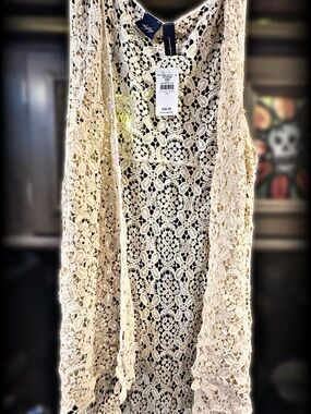 Buckle day trip NWTS Crochet Open Front Vest - Cream Lace Overlay
